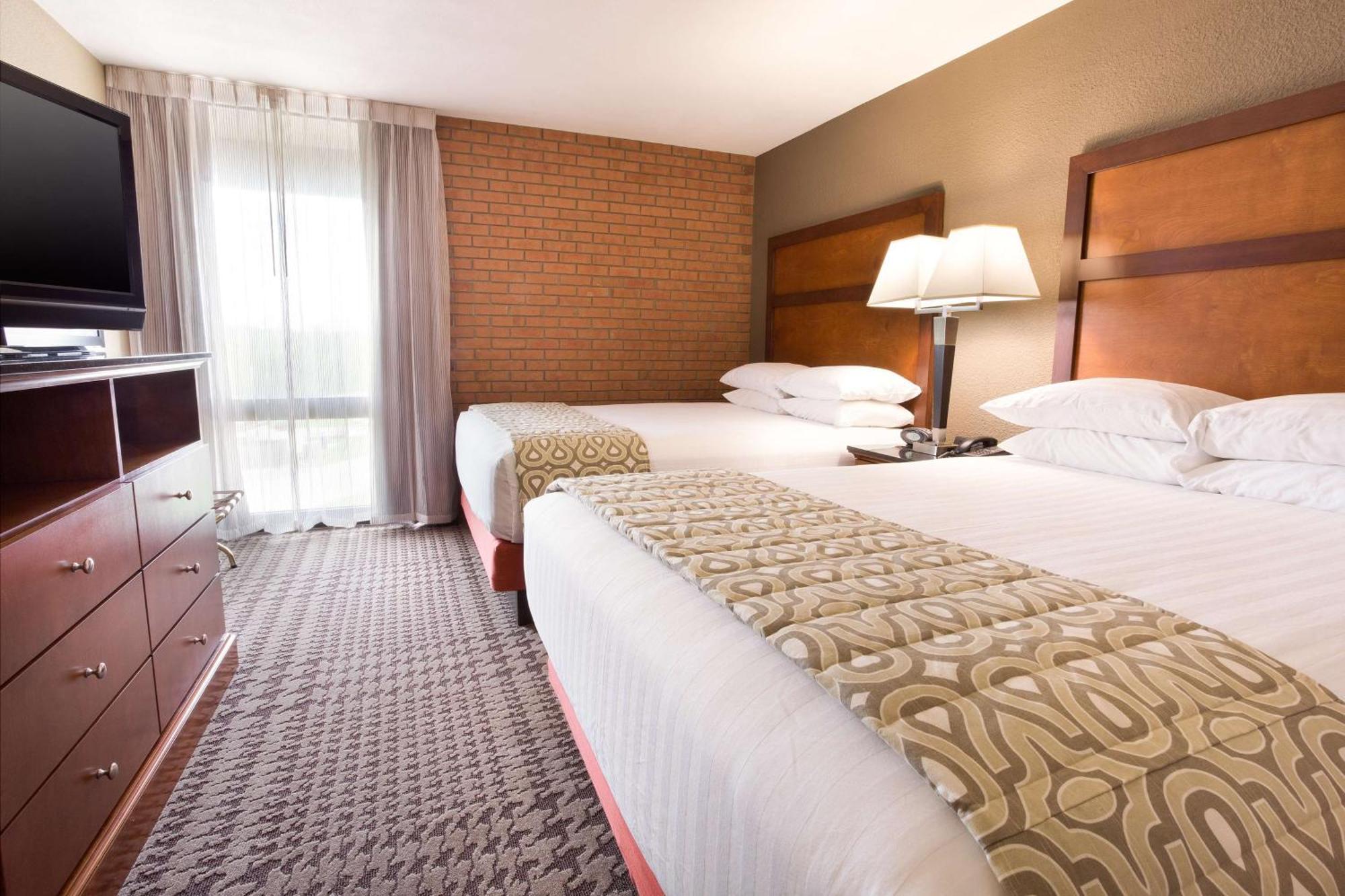 Drury Inn & Suites Jackson Mo מראה חיצוני תמונה